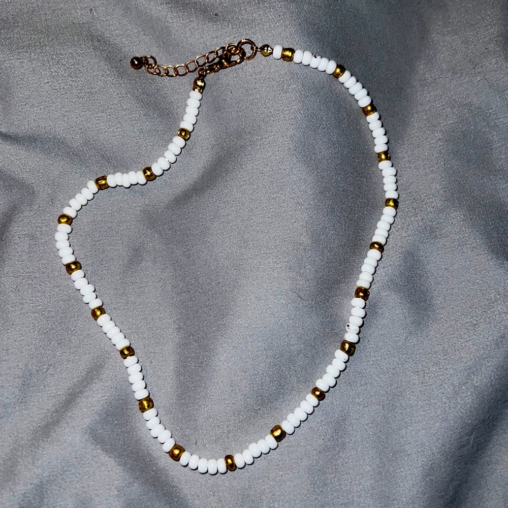 White beaded Choker Necklace